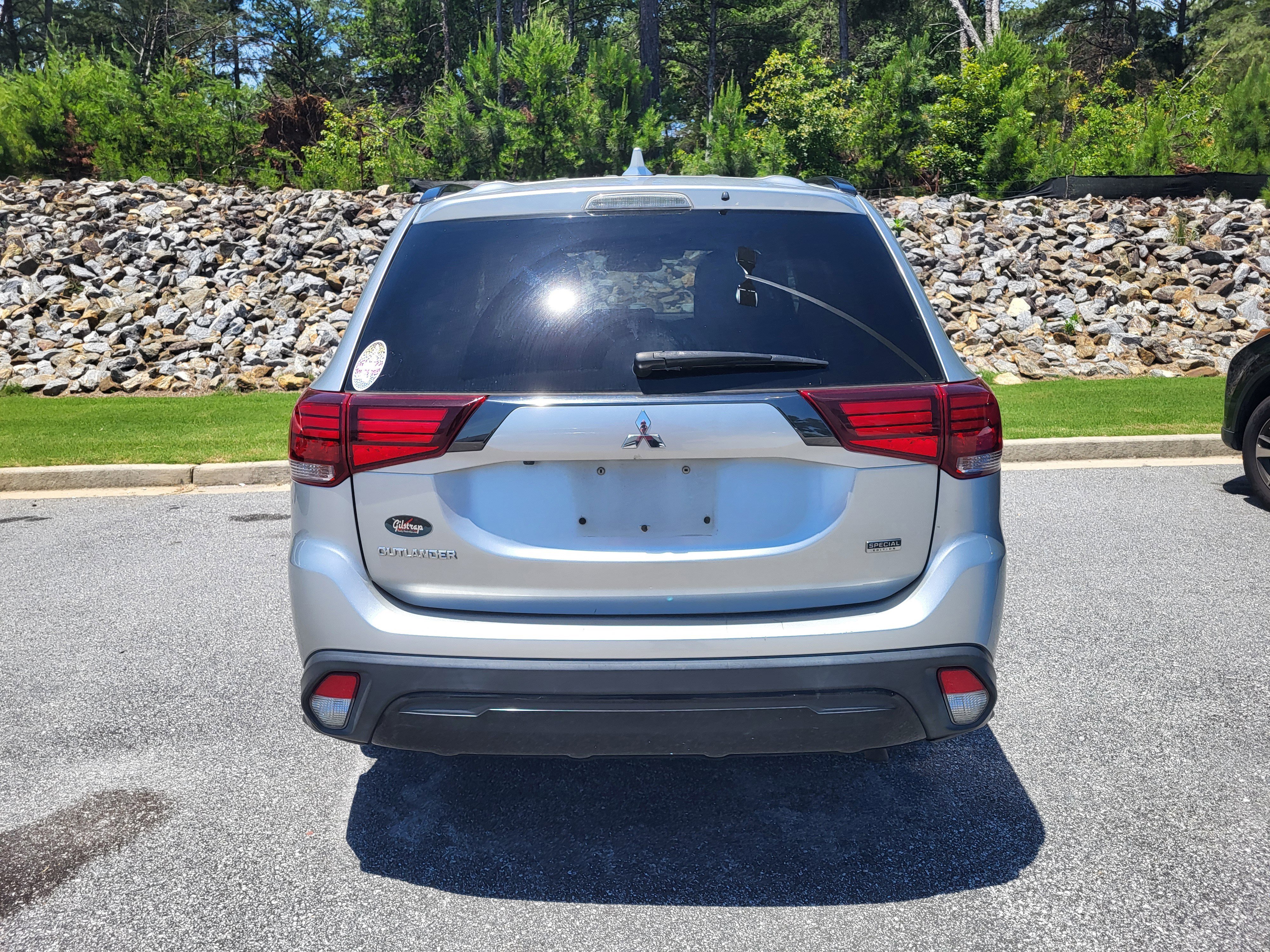 Used 2020 Mitsubishi Outlander SE FWD image 5