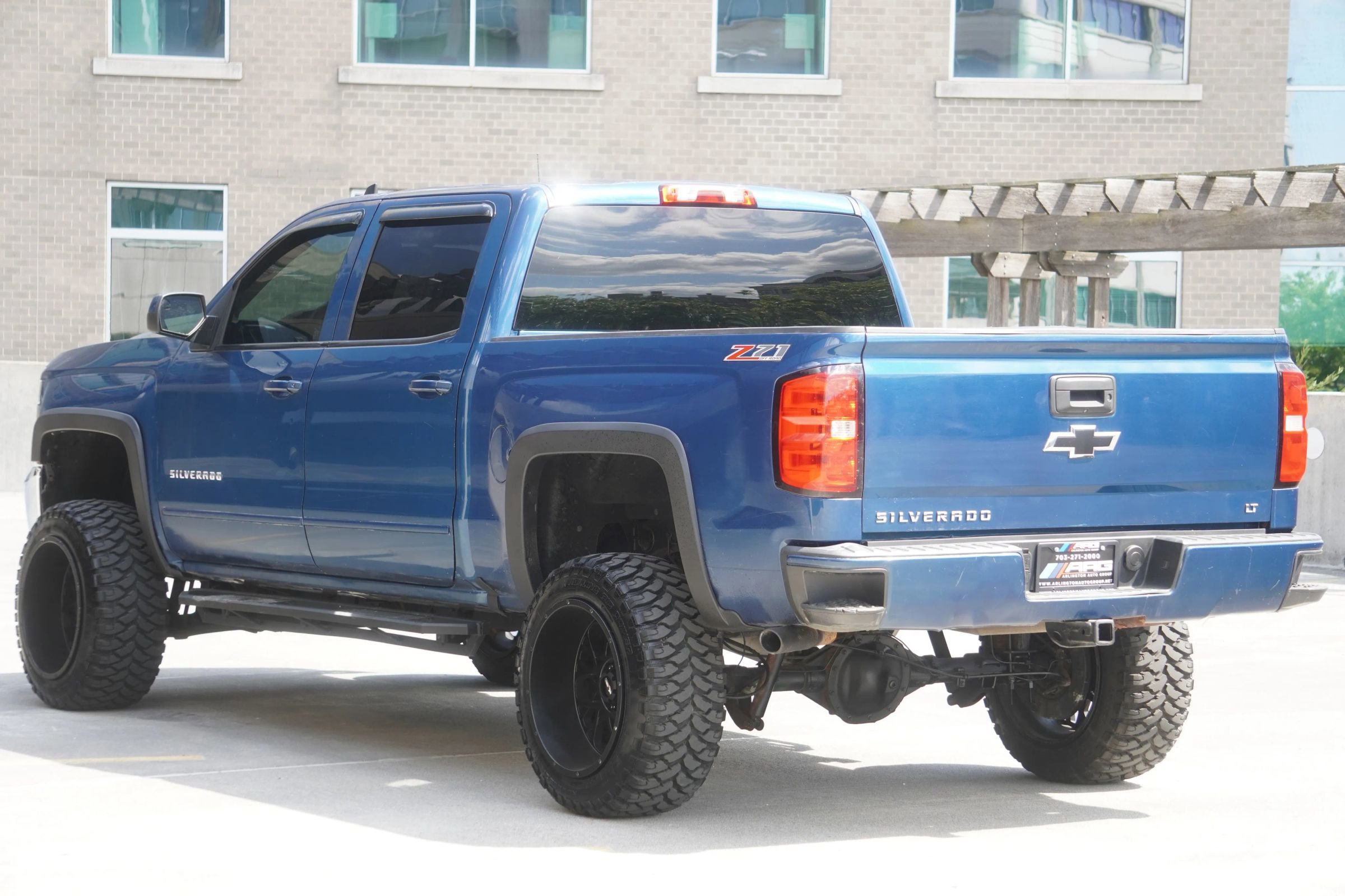 Used 2017 Chevrolet Silverado 1500 LT w/ All Star Edition AWD/4WD image 8