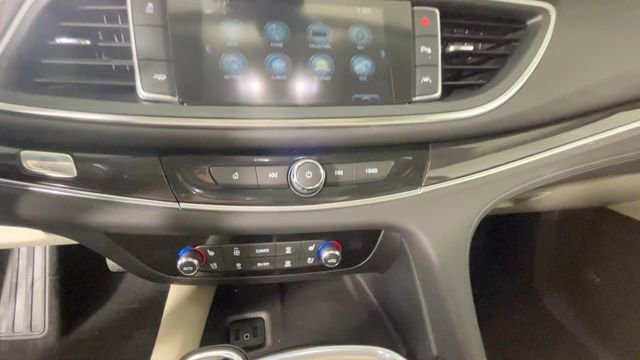 Used 2018 Buick Enclave Premium w/ Experience Buick Package FWD image 33