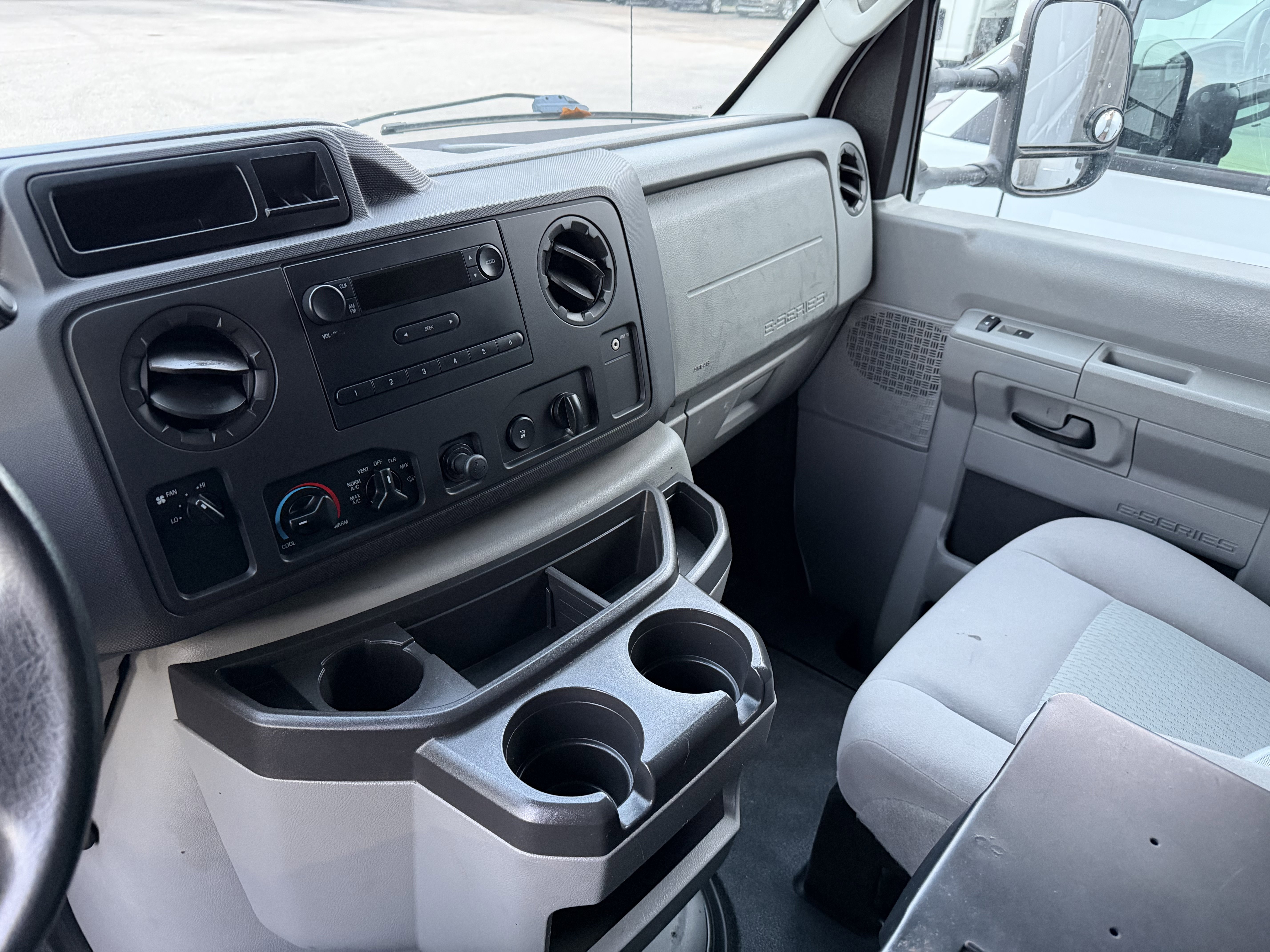 Used 2012 Ford E-250 and Econoline 250 w/ PWR Group RWD image 33