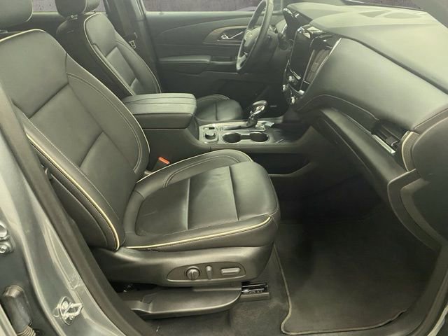 Used 2023 Chevrolet Traverse Premier image 23