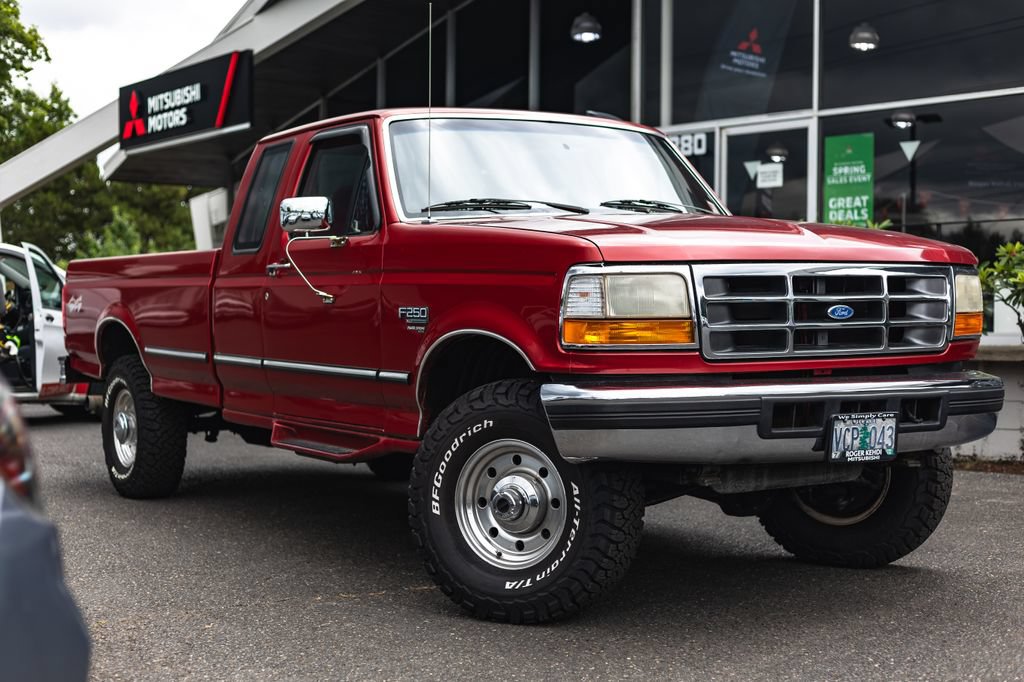 Used 1996 Ford F250 4x4 SuperCab image 1