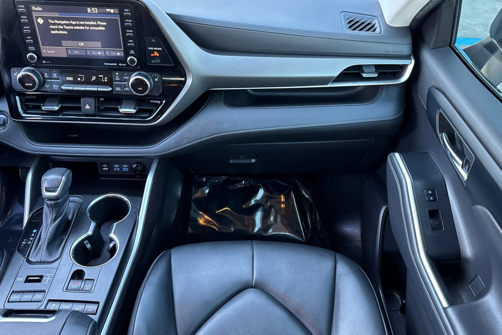 Used 2022 Toyota Highlander XLE image 29