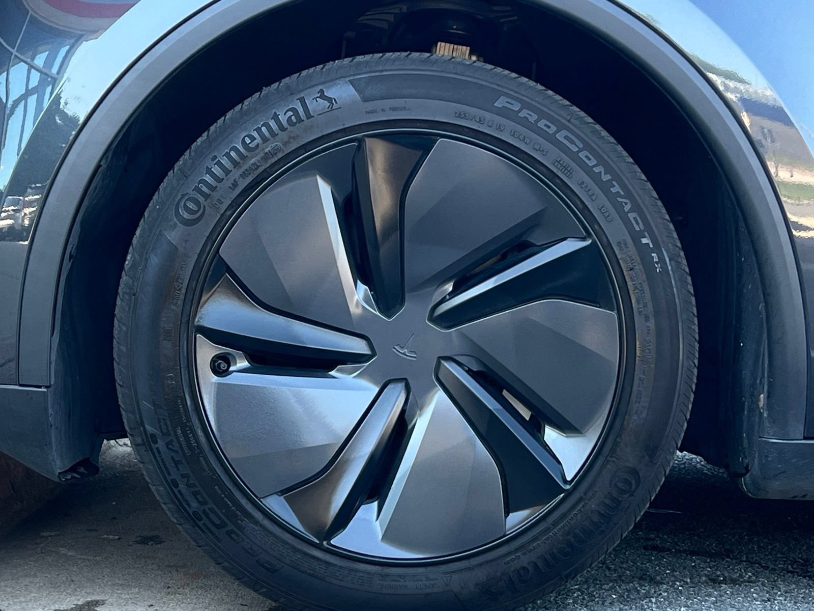 Used 2026 Tesla Model Y AWD image 30
