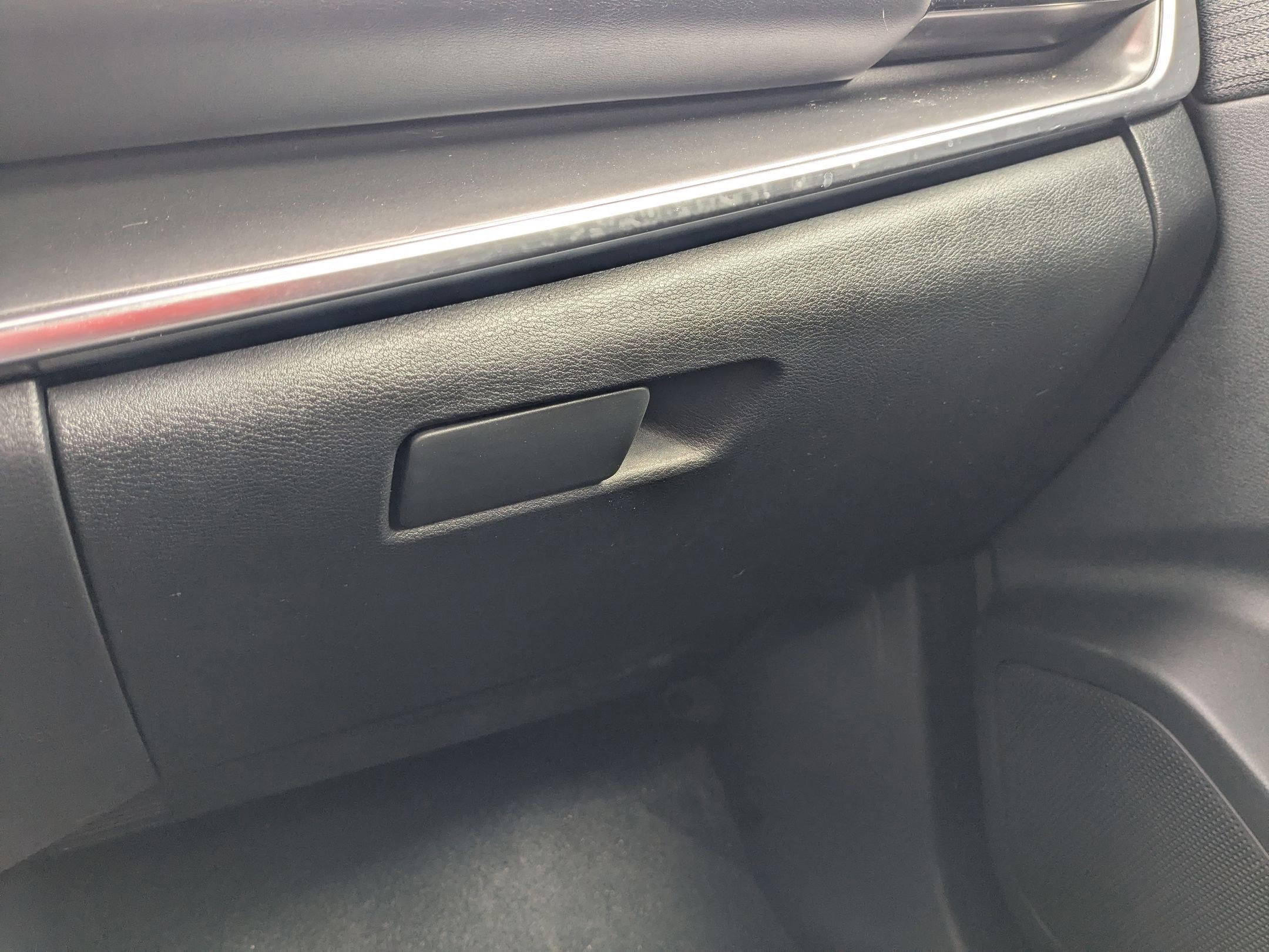 Used 2022 Nissan Rogue SV image 27