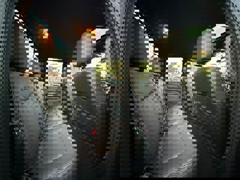 Used 2015 Ford F250 Platinum w/ FX4 Off-Road Package AWD/4WD image 44