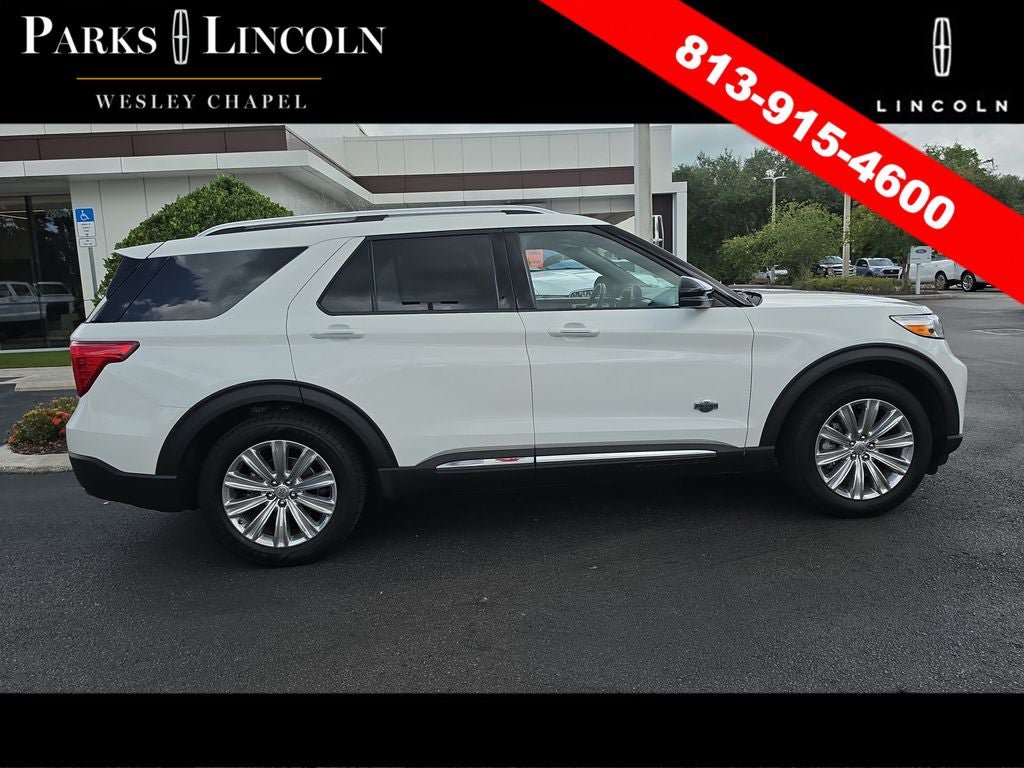 Used 2024 Ford Explorer King Ranch w/ Technology Package RWD image 3