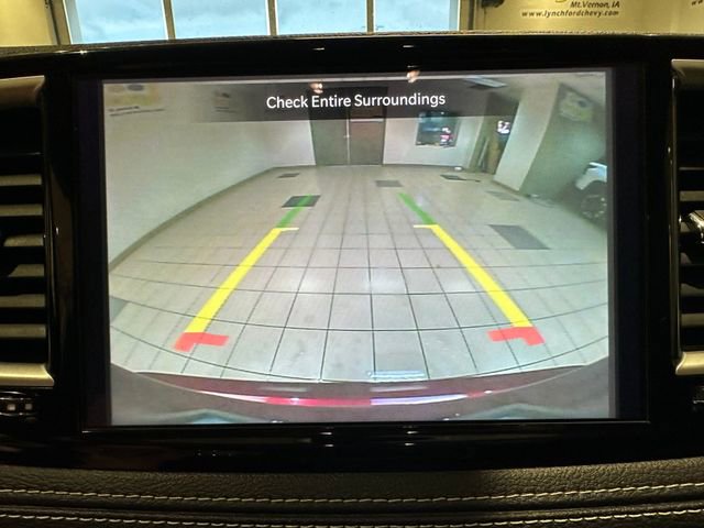 Used 2022 Chrysler Pacifica Touring-L AWD/4WD image 4