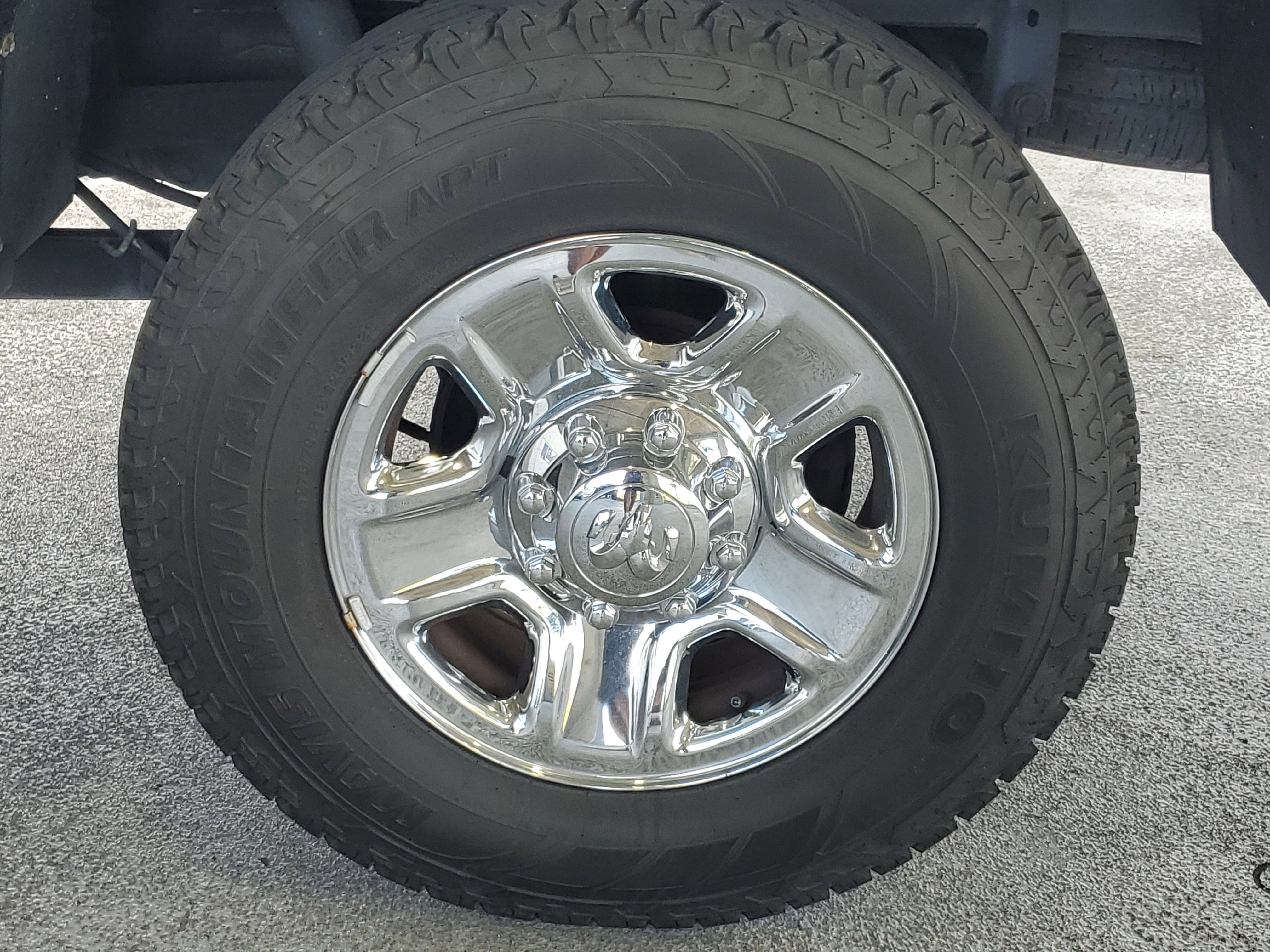 Used 2016 RAM 2500 Tradesman w/ Chrome Appearance Group AWD/4WD image 7