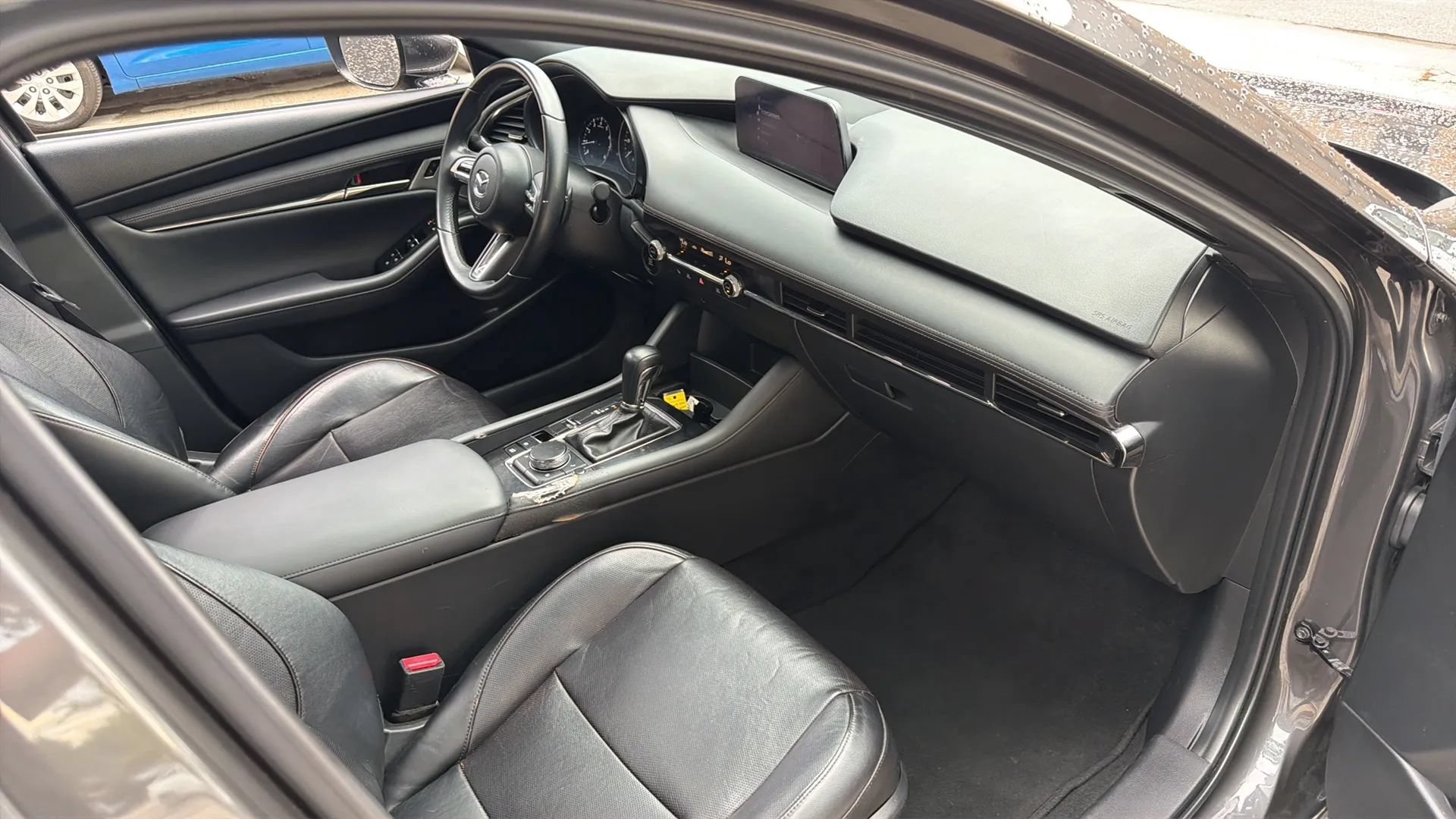 Used 2019 MAZDA MAZDA3 Hatchback w/ Premium Package FWD image 30