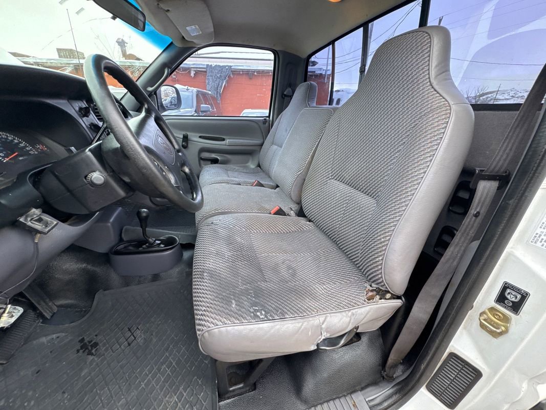 Used 1998 Dodge Ram 1500 Truck ST image 12