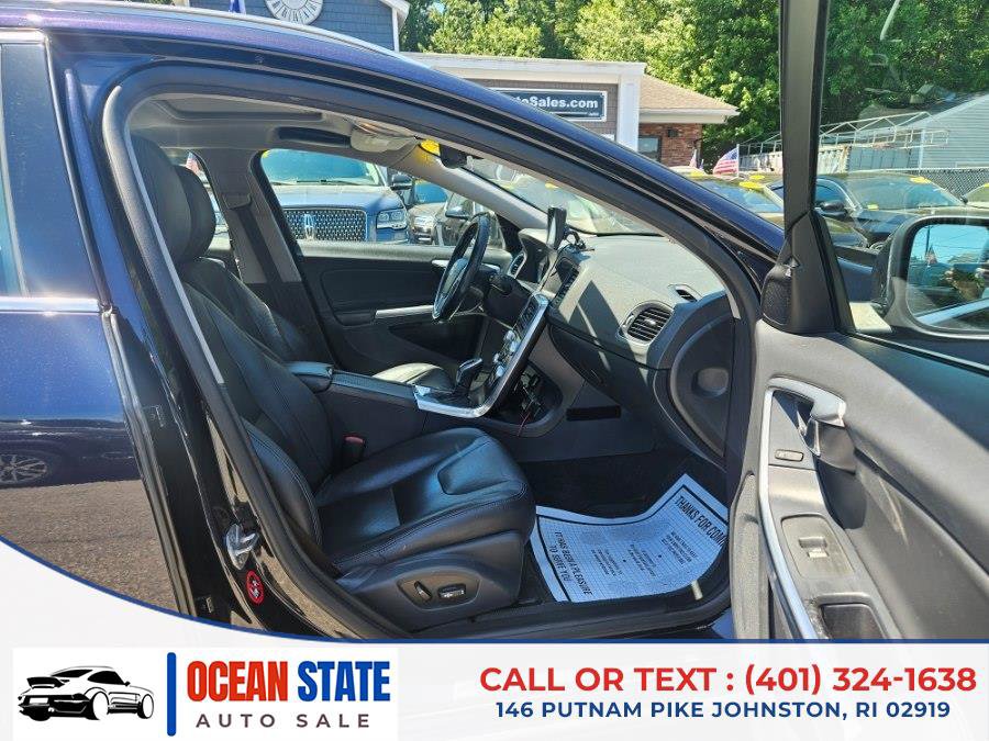 Used 2016 Volvo V60 T5 Premier w/ Convenience Package FWD image 13