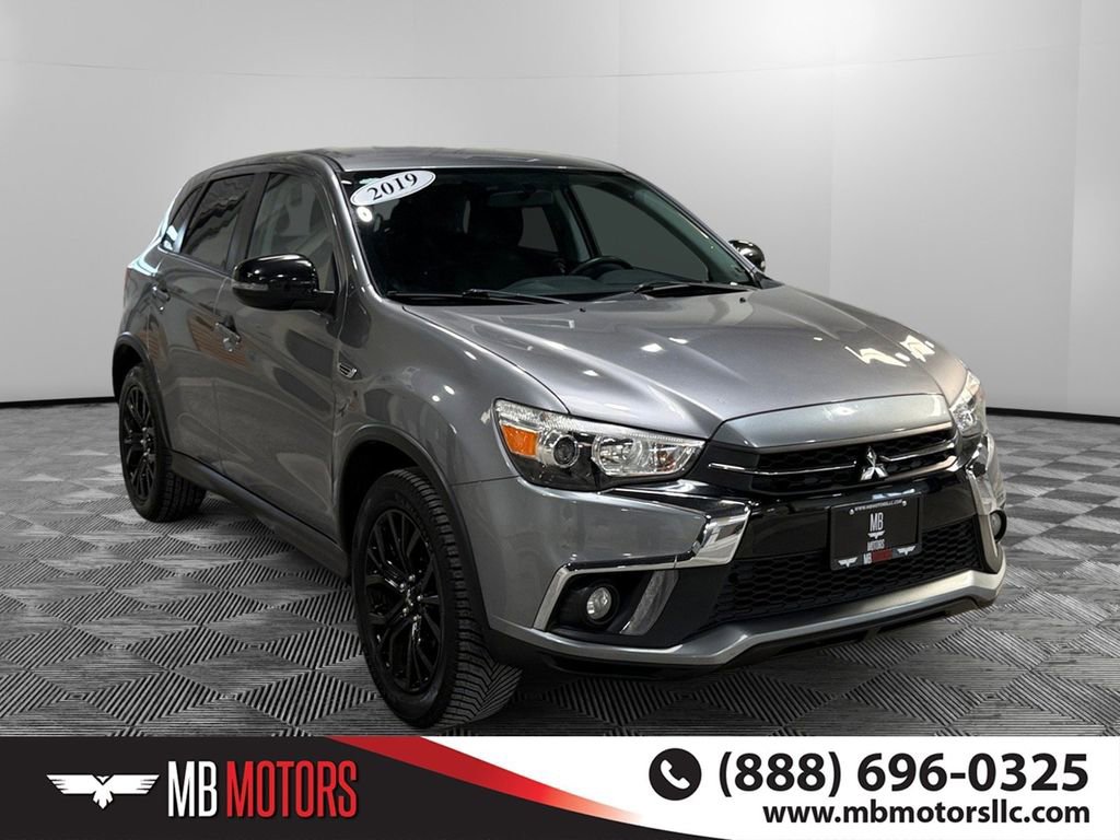 Used 2019 Mitsubishi Outlander Sport LE image 1