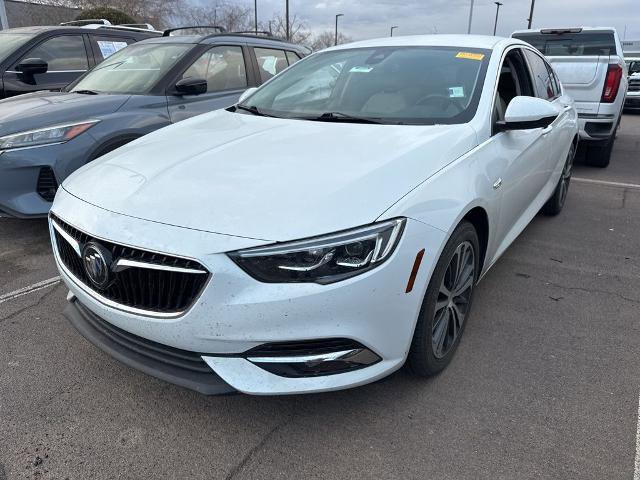 Used 2018 Buick Regal Essence w/ Driver Confidence Package #1 image 1