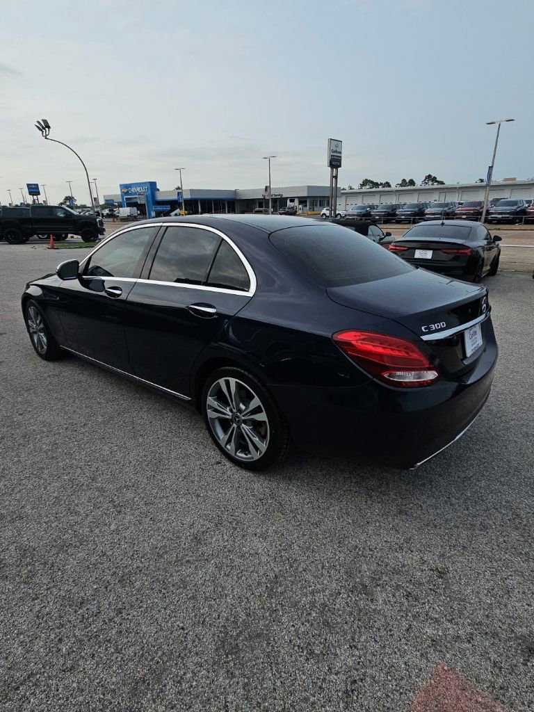 Used 2018 Mercedes-Benz C 300 Sedan image 5