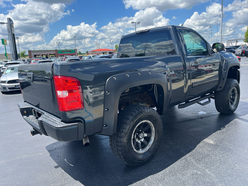 Used 2009 Chevrolet Silverado 1500 LT AWD/4WD image 7