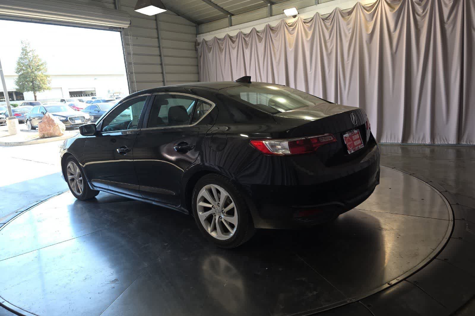 Used 2017 Acura ILX FWD image 7