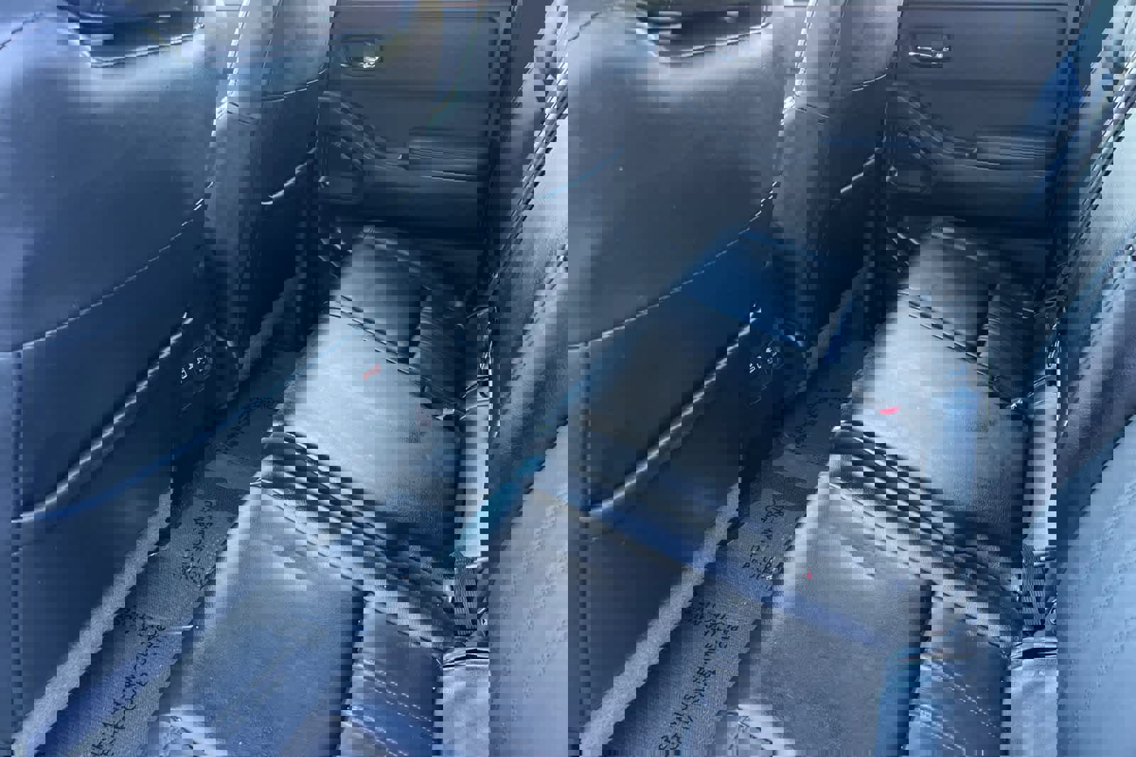 Used 2022 Nissan Frontier Pro-X w/ Pro-X Premium Package image 4