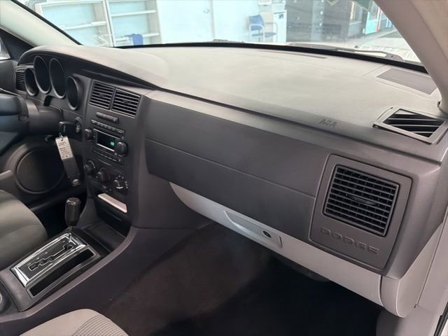 Used 2007 Dodge Charger w/ Comfort Seating Group RWD image 27