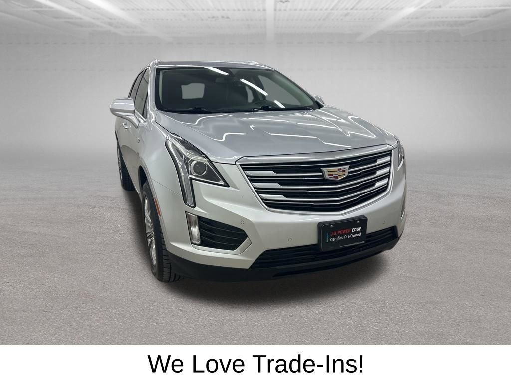 Used 2017 Cadillac XT5 Luxury image 3