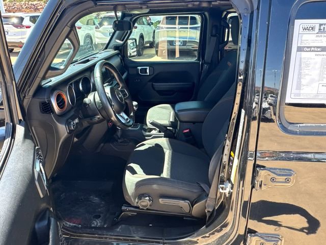 Used 2020 Jeep Gladiator Mojave w/ Cold Weather Group image 7