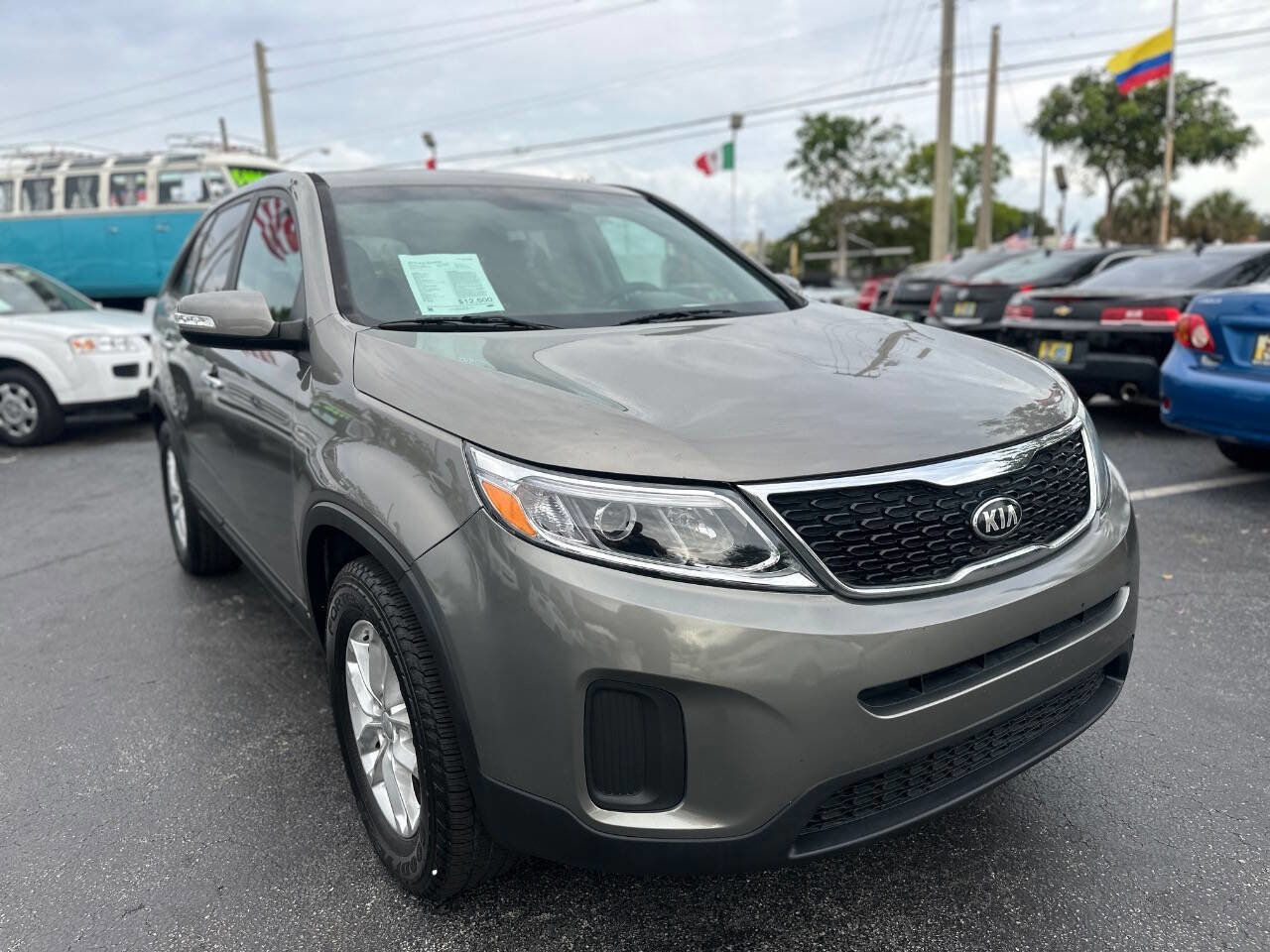 Used 2015 Kia Sorento LX image 11