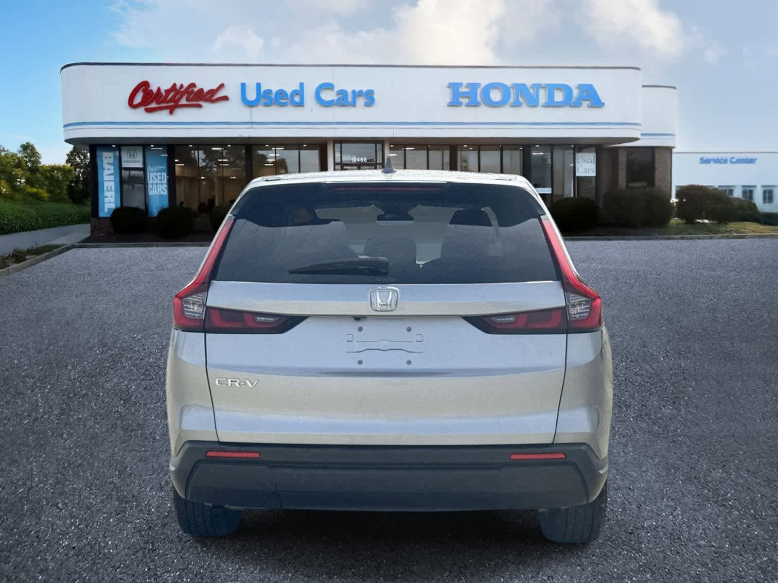 Used 2023 Honda CR-V EX image 4