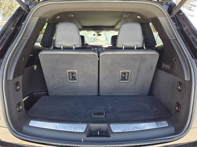 Used 2023 Cadillac XT6 Premium Luxury image 10