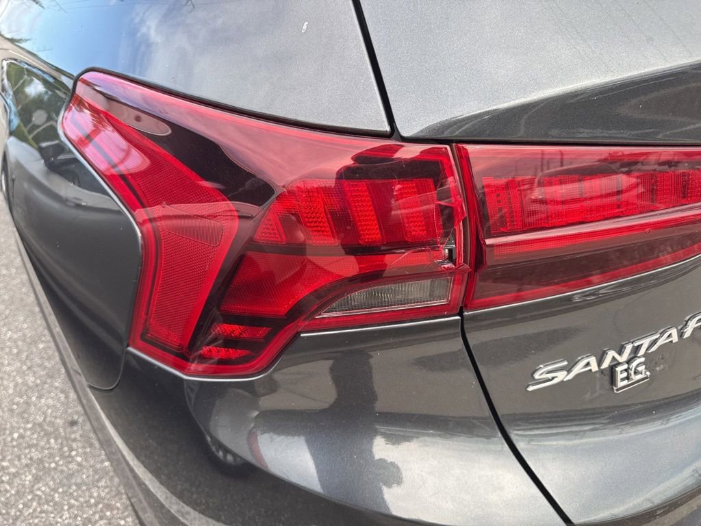 Used 2021 Hyundai Santa Fe SE FWD image 13