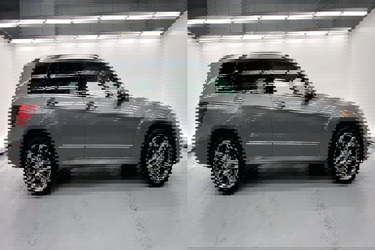 Used 2015 Mercedes-Benz GLK 350 2WD image 5