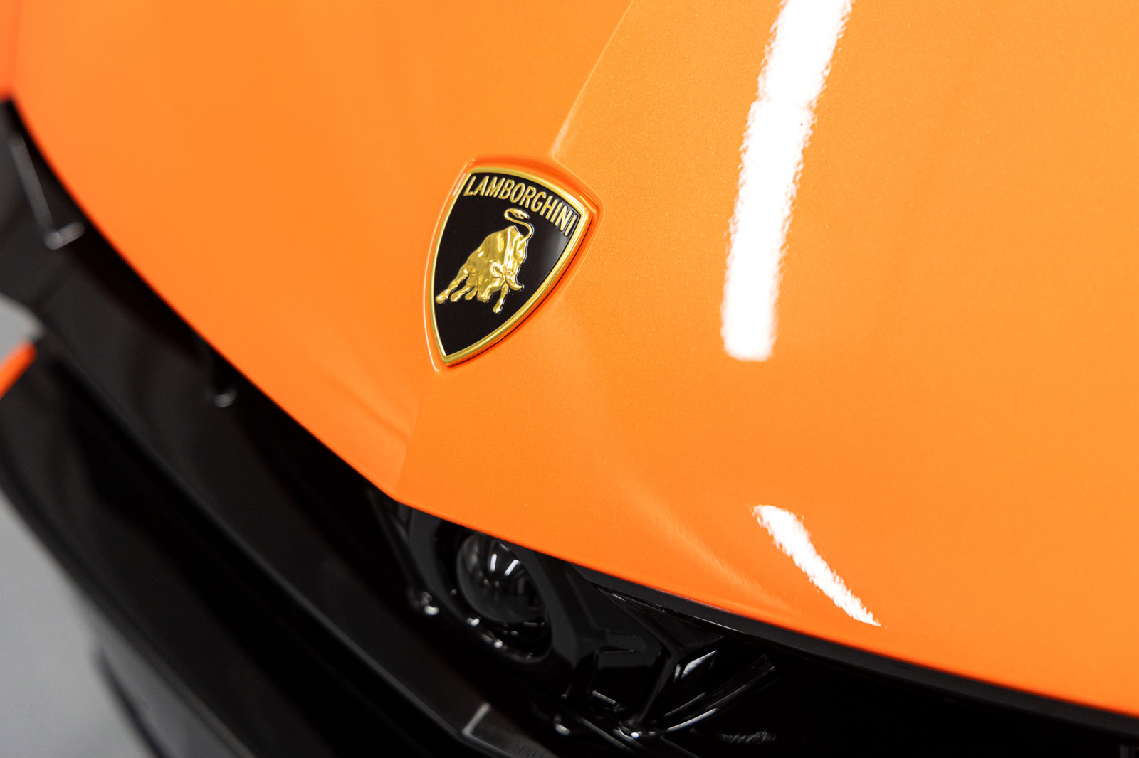 Used 2025 Lamborghini Urus SE image 11