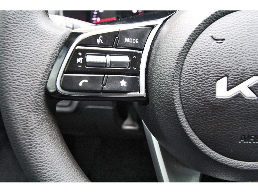 Used 2024 Kia Forte LXS image 15