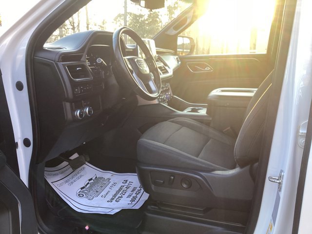 Used 2022 GMC Yukon XL SLE image 9