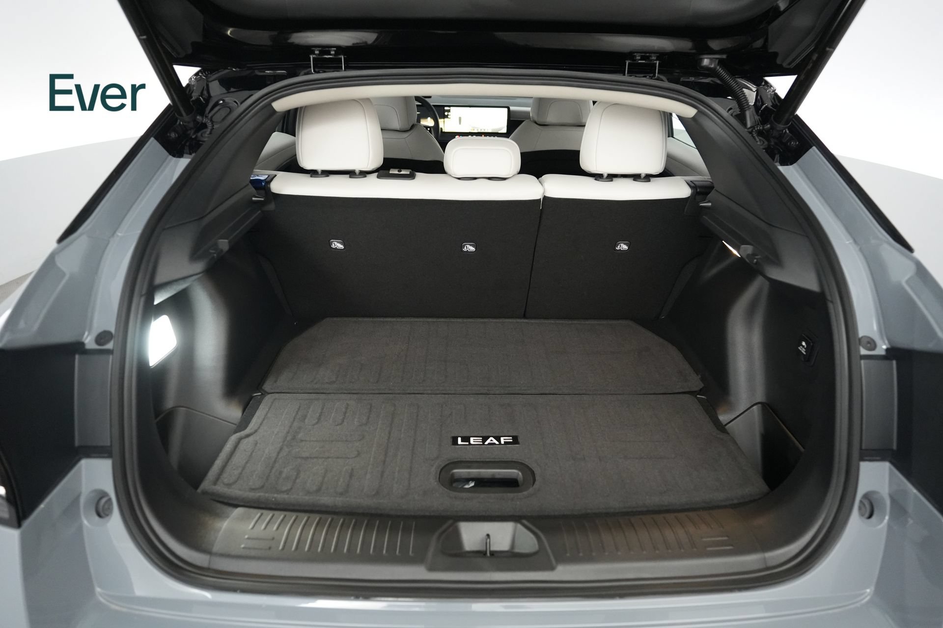 Used 2026 Nissan Leaf Platinum+ w/ Cargo Package (Platinum+) FWD image 8