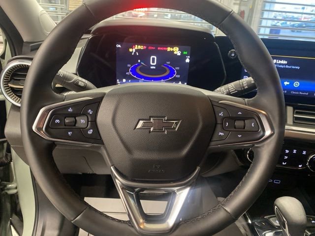 Certified 2025 Chevrolet Trax ACTIV w/ Driver Confidence Package image 14