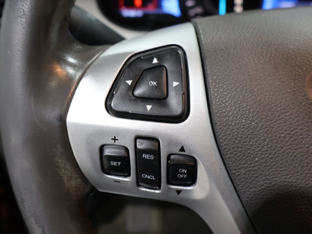 Used 2013 Ford Edge SEL image 35