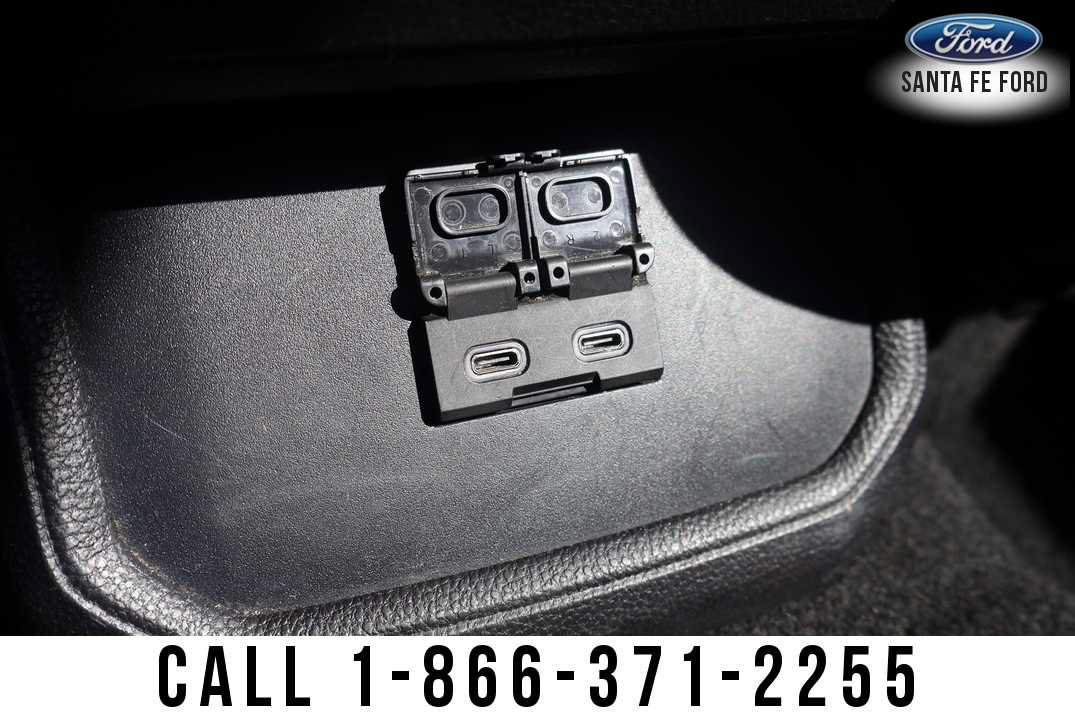 Used 2023 Toyota Highlander LE AWD/4WD image 22
