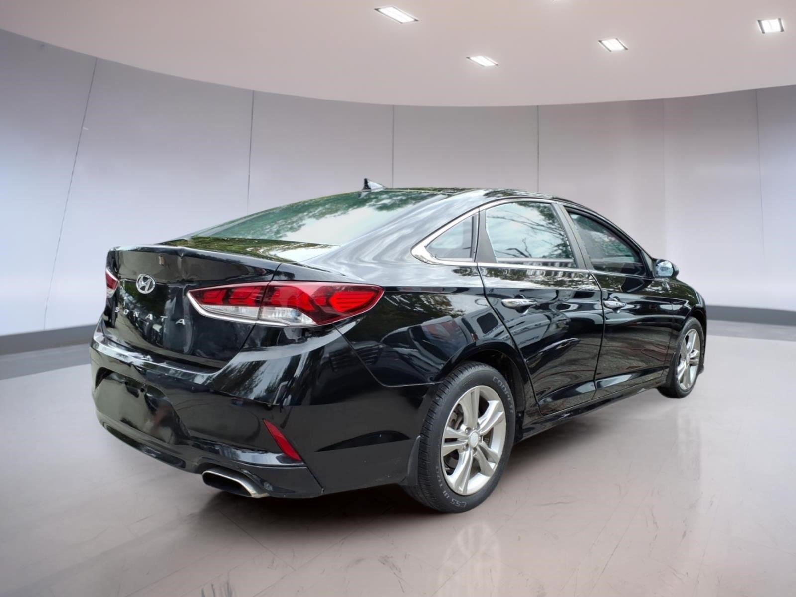 Used 2018 Hyundai Sonata SEL w/ Tech Package 02 FWD image 4