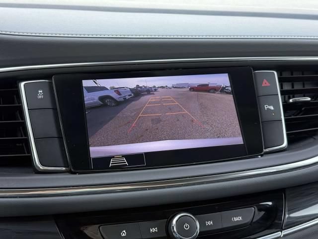 Used 2020 Buick Enclave Essence FWD image 27
