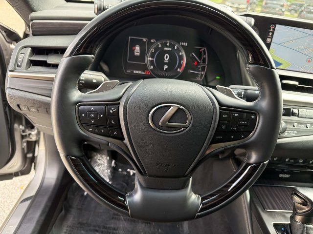 Used 2019 Lexus ES 350 w/ Accessory Package FWD image 25