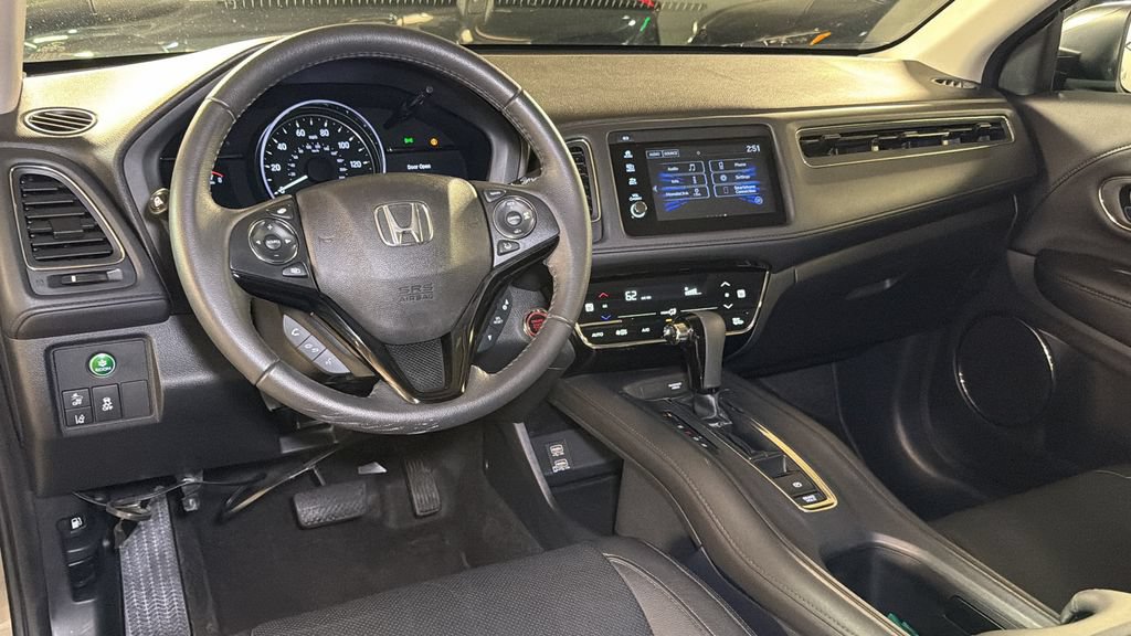 Used 2021 Honda HR-V EX-L image 16
