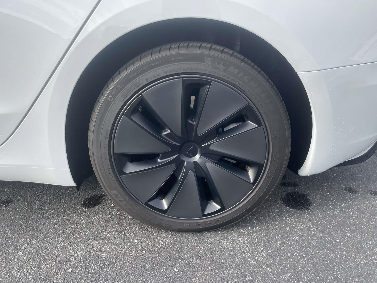 Used 2024 Tesla Model 3 Long Range AWD/4WD image 7