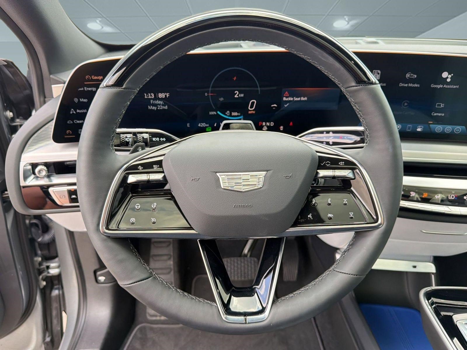 New 2025 Cadillac Lyriq Luxury RWD image 16