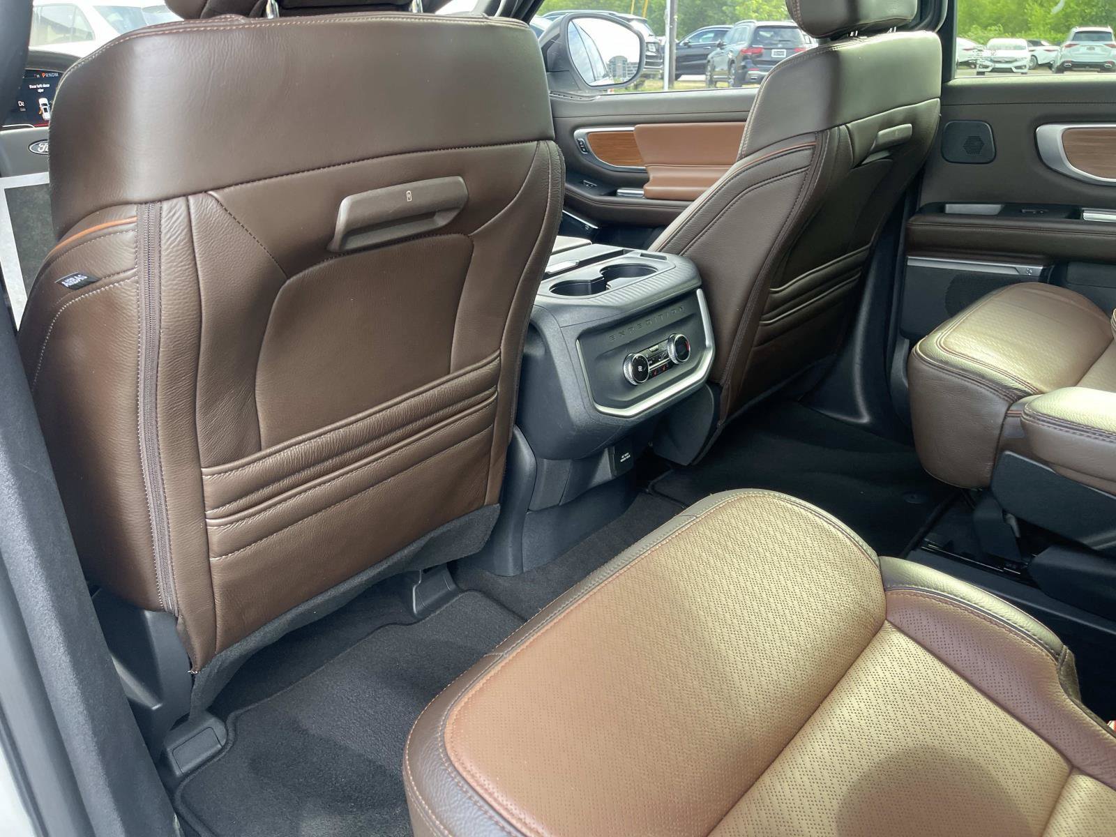Used 2025 Ford Expedition King Ranch AWD/4WD image 19