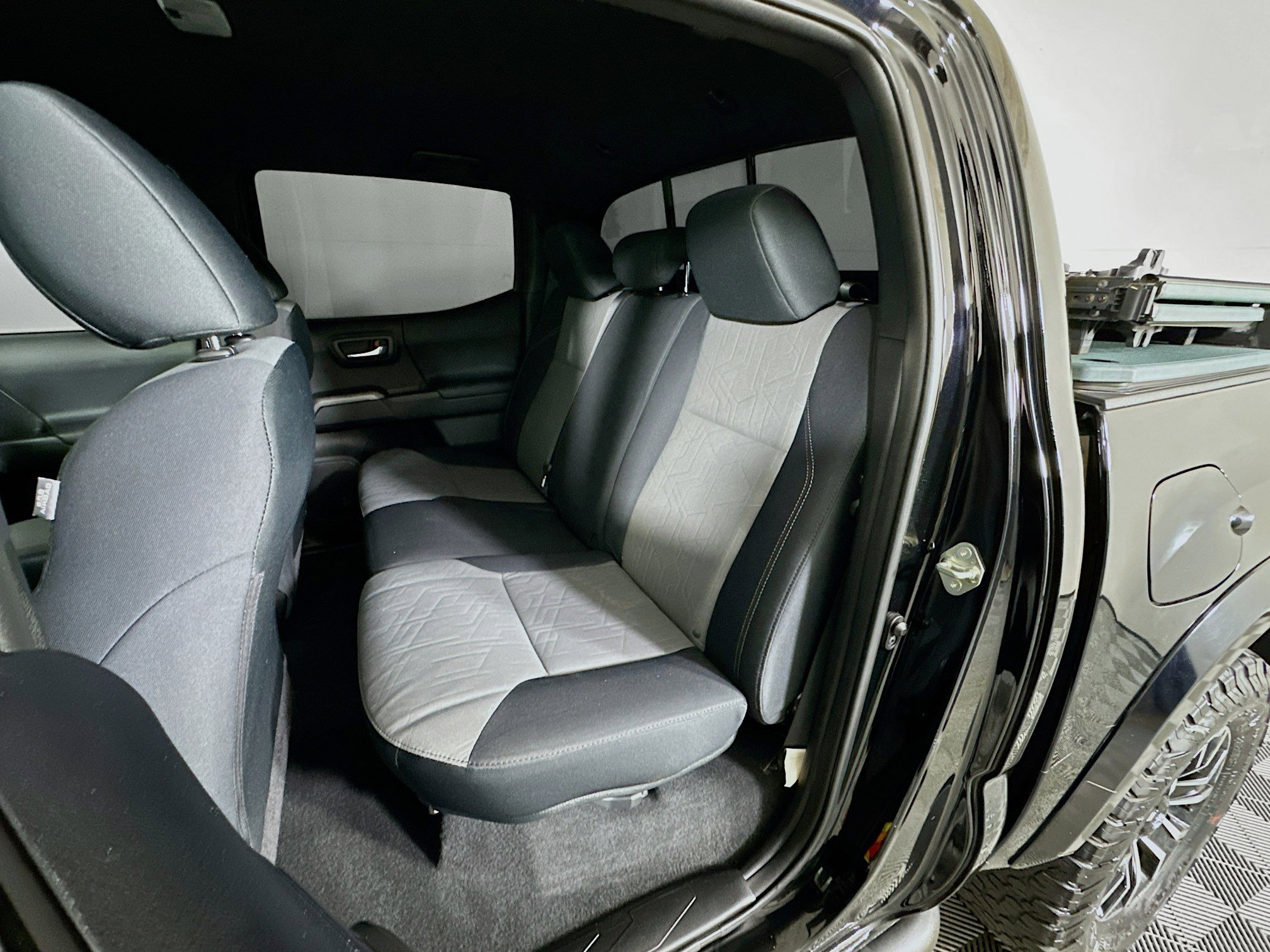 Used 2021 Toyota Tacoma TRD Sport image 25