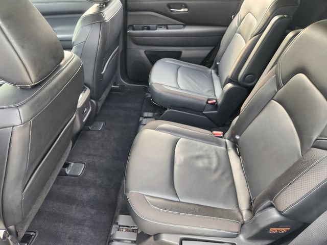Used 2022 Nissan Pathfinder SL w/ SL Premium Package FWD image 25