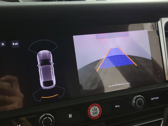 Used 2024 Porsche Macan image 19