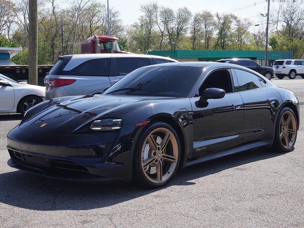Used 2022 Porsche Taycan RWD image 12