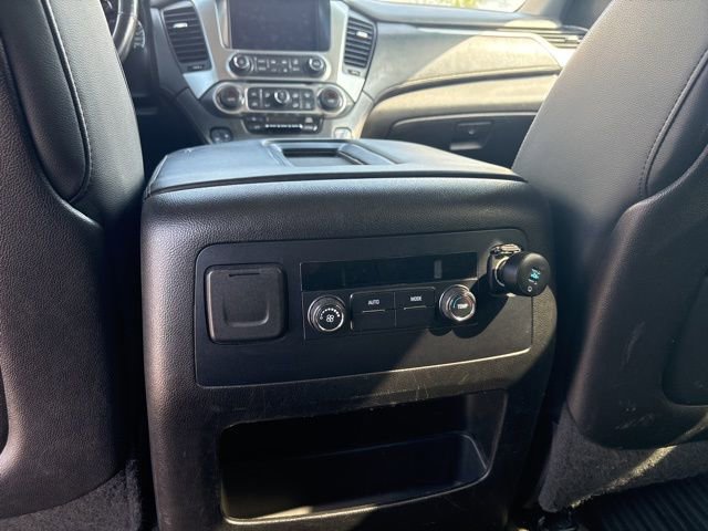 Used 2015 Chevrolet Suburban LT RWD image 18