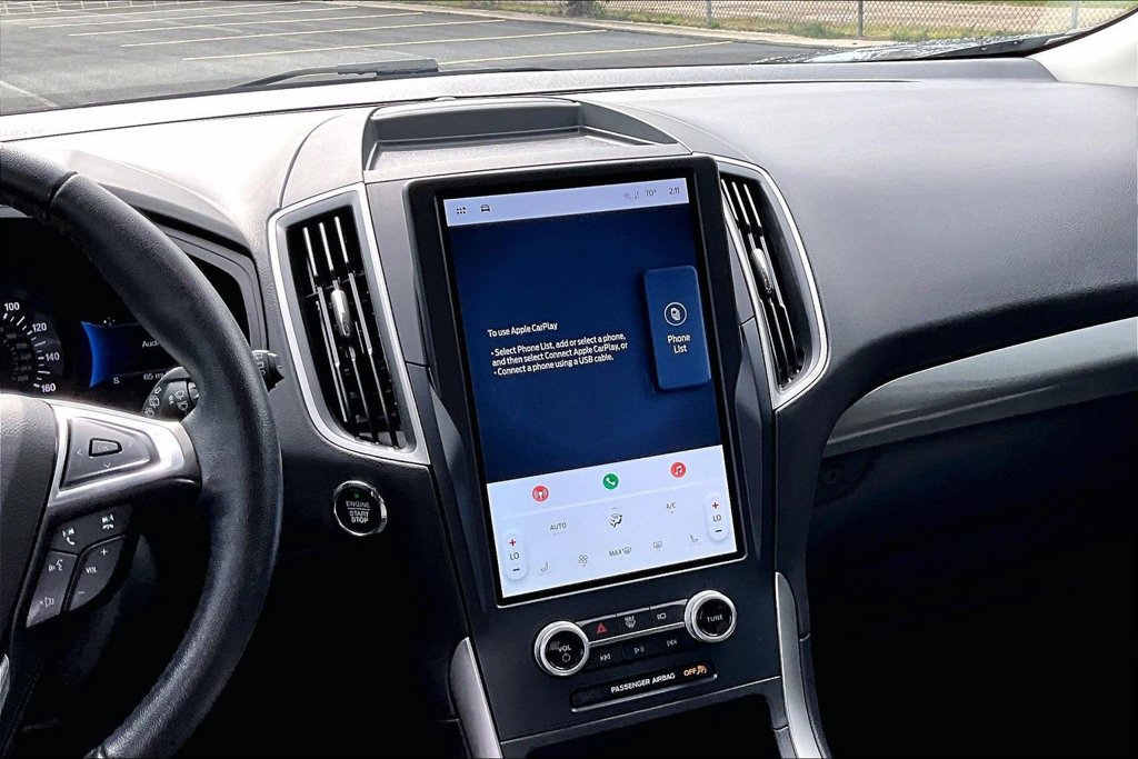Certified 2023 Ford Edge SEL w/ Convenience Package AWD/4WD image 6